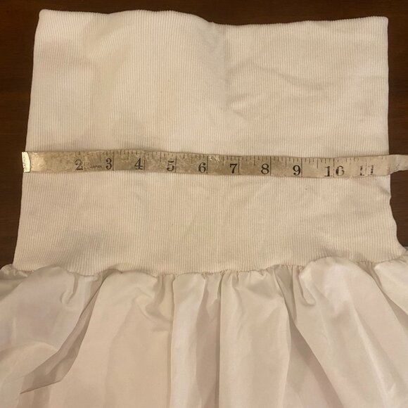 White Pocket Skirt - Picture 3 of 3